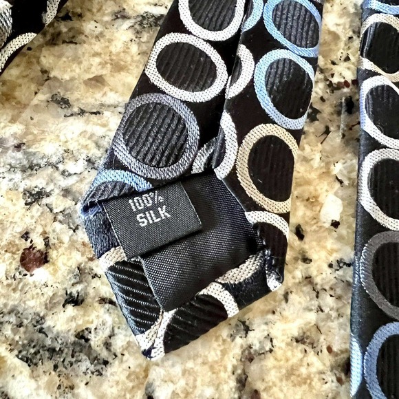 Michael Kors Neck Tie Navy Blue Silver Circle Polka Dot Tie Designer Classic - Picture 4 of 9